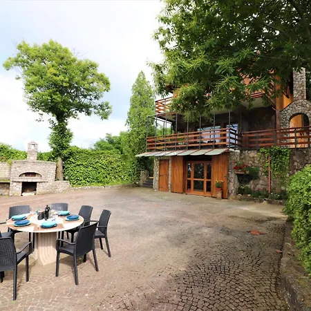 Villa Privata Con Piscina E Biliardo