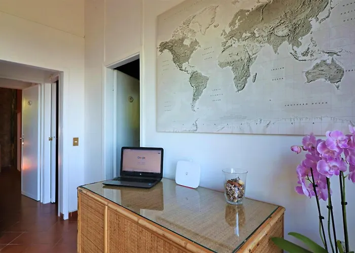 Privata Con Piscina E Biliardo Сорренто