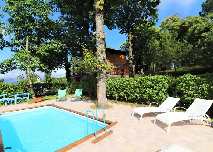 Privata Con Piscina E Biliardo Сорренто