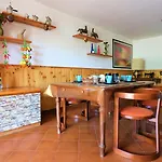 Privata Con Piscina E Biliardo Сорренто