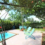 Privata Con Piscina E Biliardo Сорренто