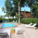 Privata Con Piscina E Biliardo Вилла