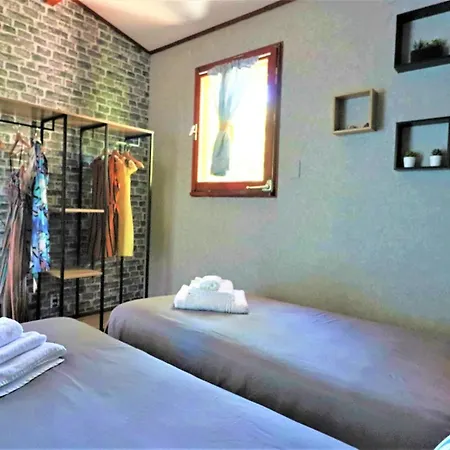 Privata Con Piscina E Biliardo 빌라
