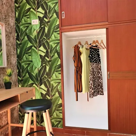 Privata Con Piscina E Biliardo 빌라 *